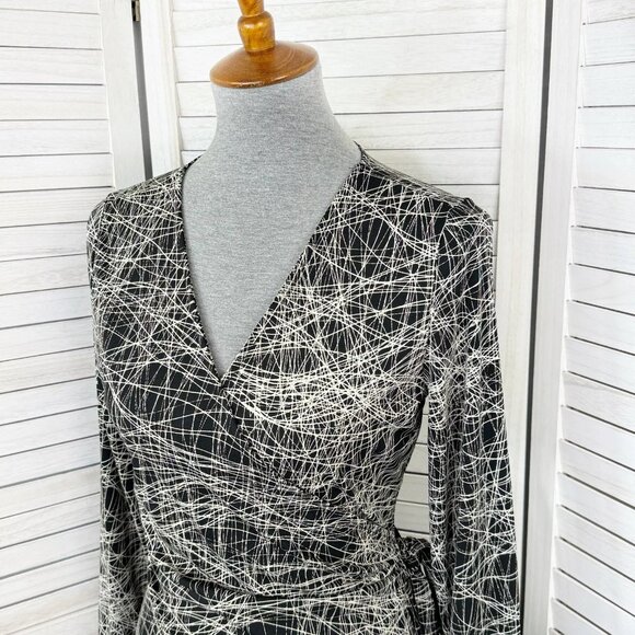 The Limited Dress Womens Medium Black White String Line Wrap Shirt Long Sleeve - Picture 4 of 10